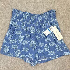NEW! Kingston Grey Floral Shorts Stretchy Pleated Blue Junior XL Cute Mini Comfy